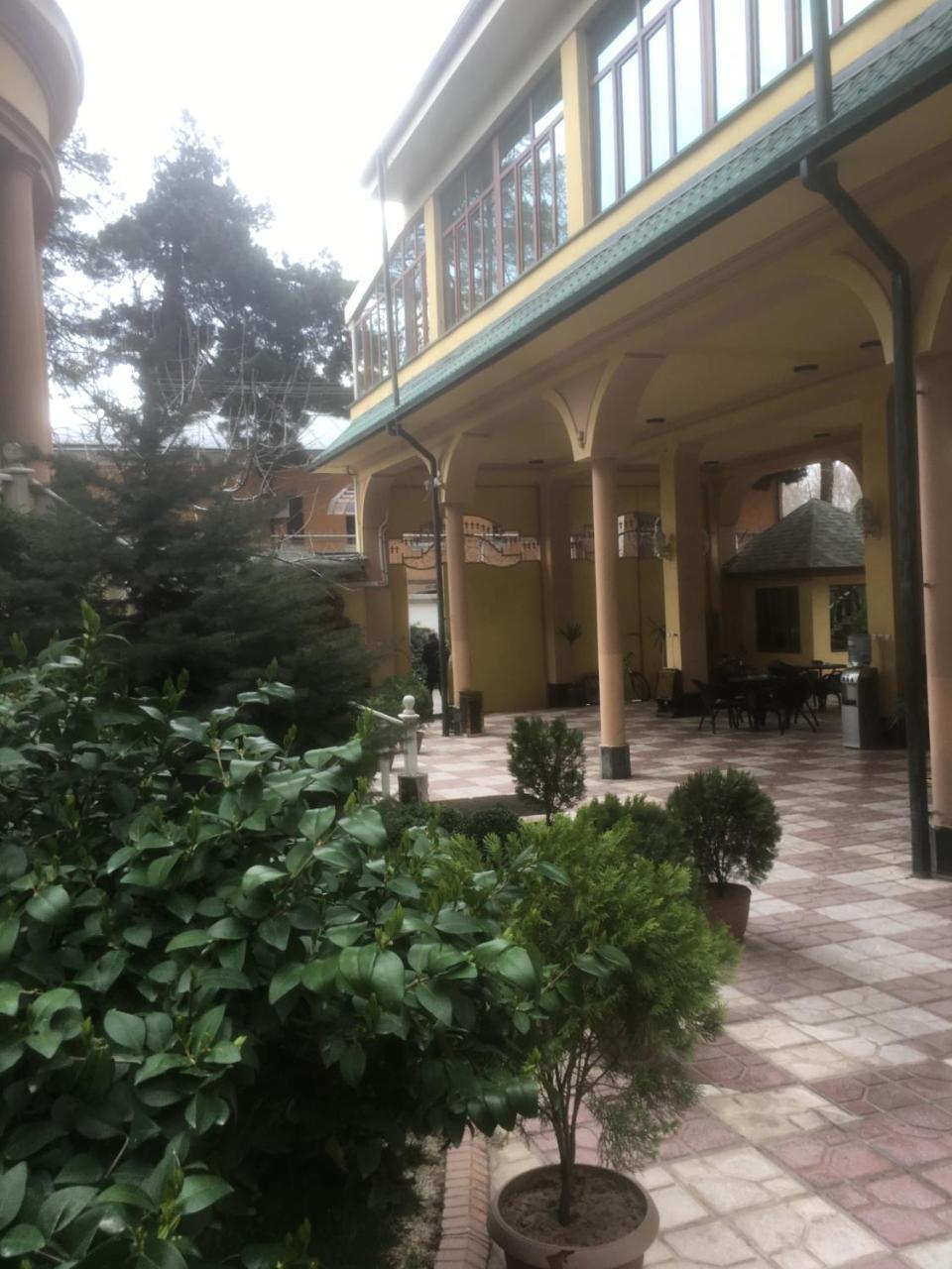 Twins Hotel Dushanbe Luaran gambar